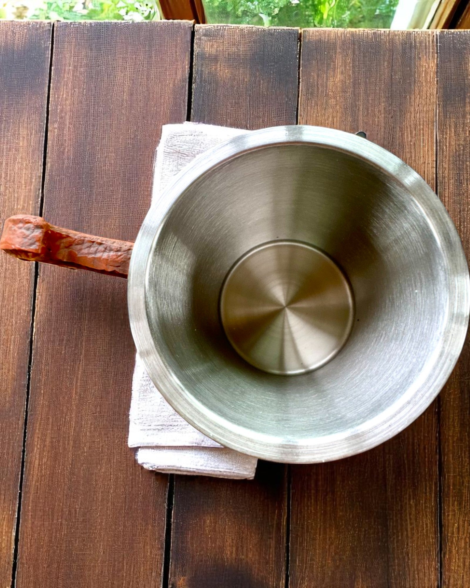 Cana cu Motiv de Cai, 330 ml, posibilitate de personalizare cu gravură pentru cadou