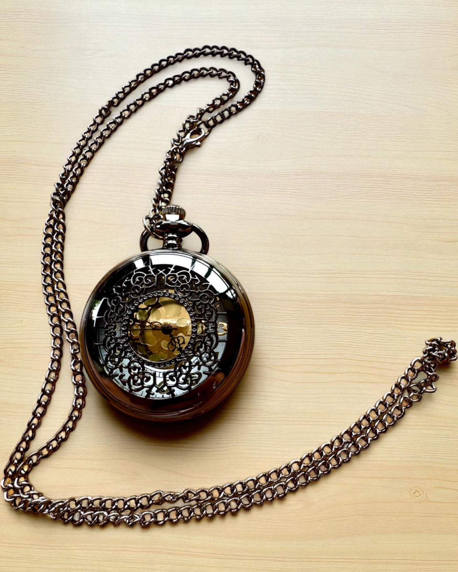 Ceas de buzunar negru „Midnight Elegance”, personalizare pentru cadou cu gravură