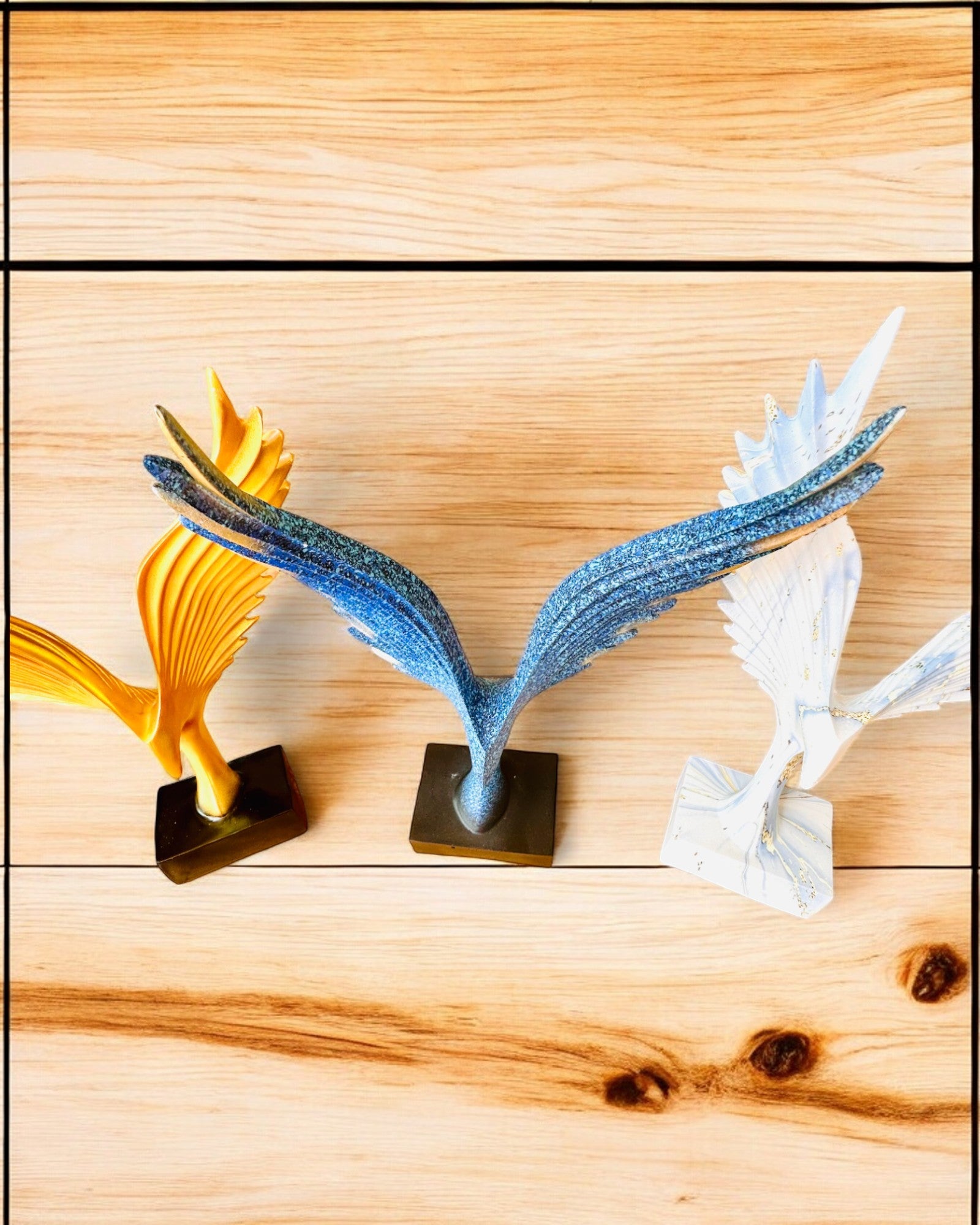 Figurină Elegantă Aripi de Îngeri 33 cm înălțime – "Gardienii Înaripați", posibilitate de personalizare cu gravură pentru cadou, personalizare, 3 variante de culoare