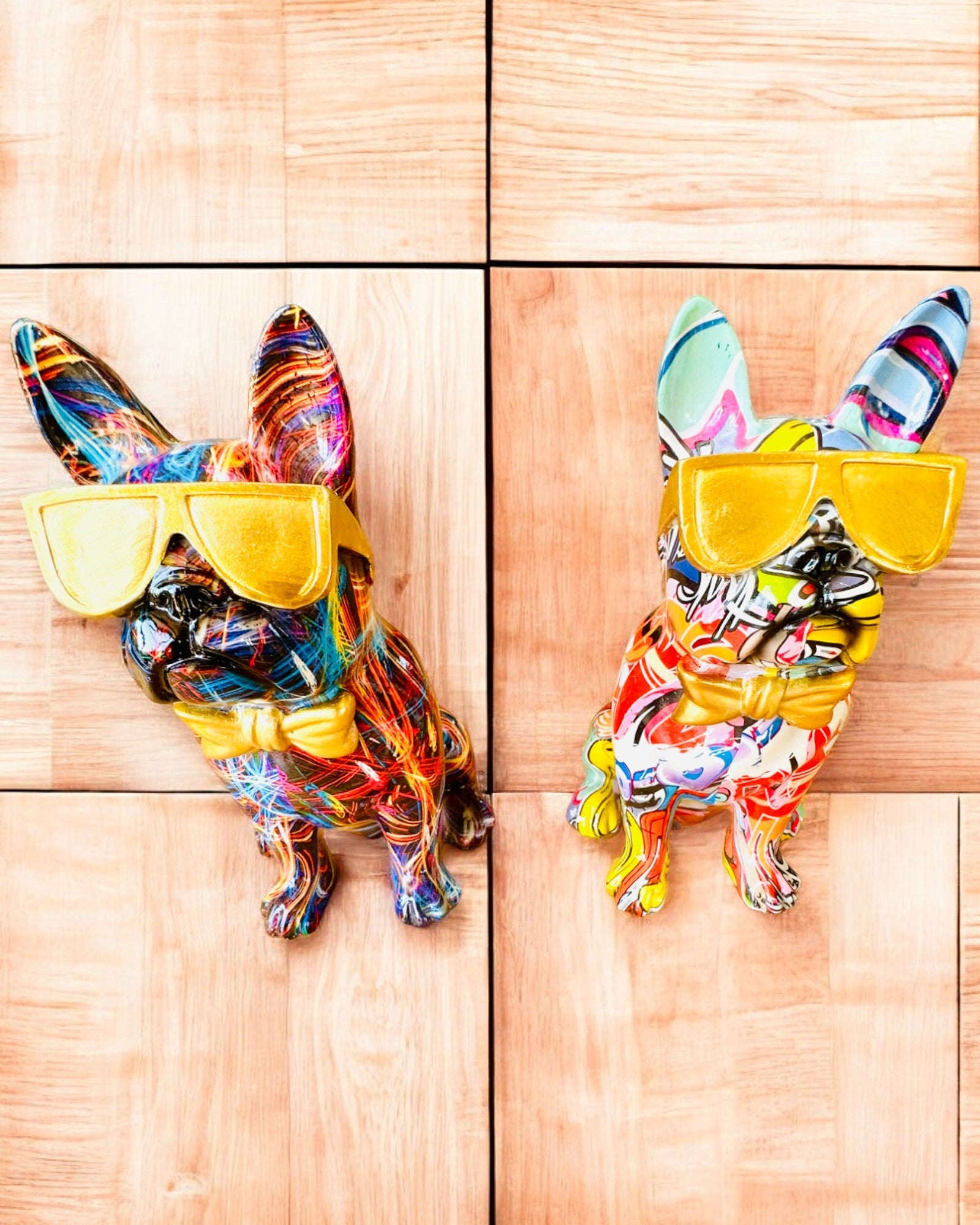Bulldog Colorat cu Ochelari - Decorațiune Interioară Unică, figurină decorativă pentru cadou, personalizare cu gravură