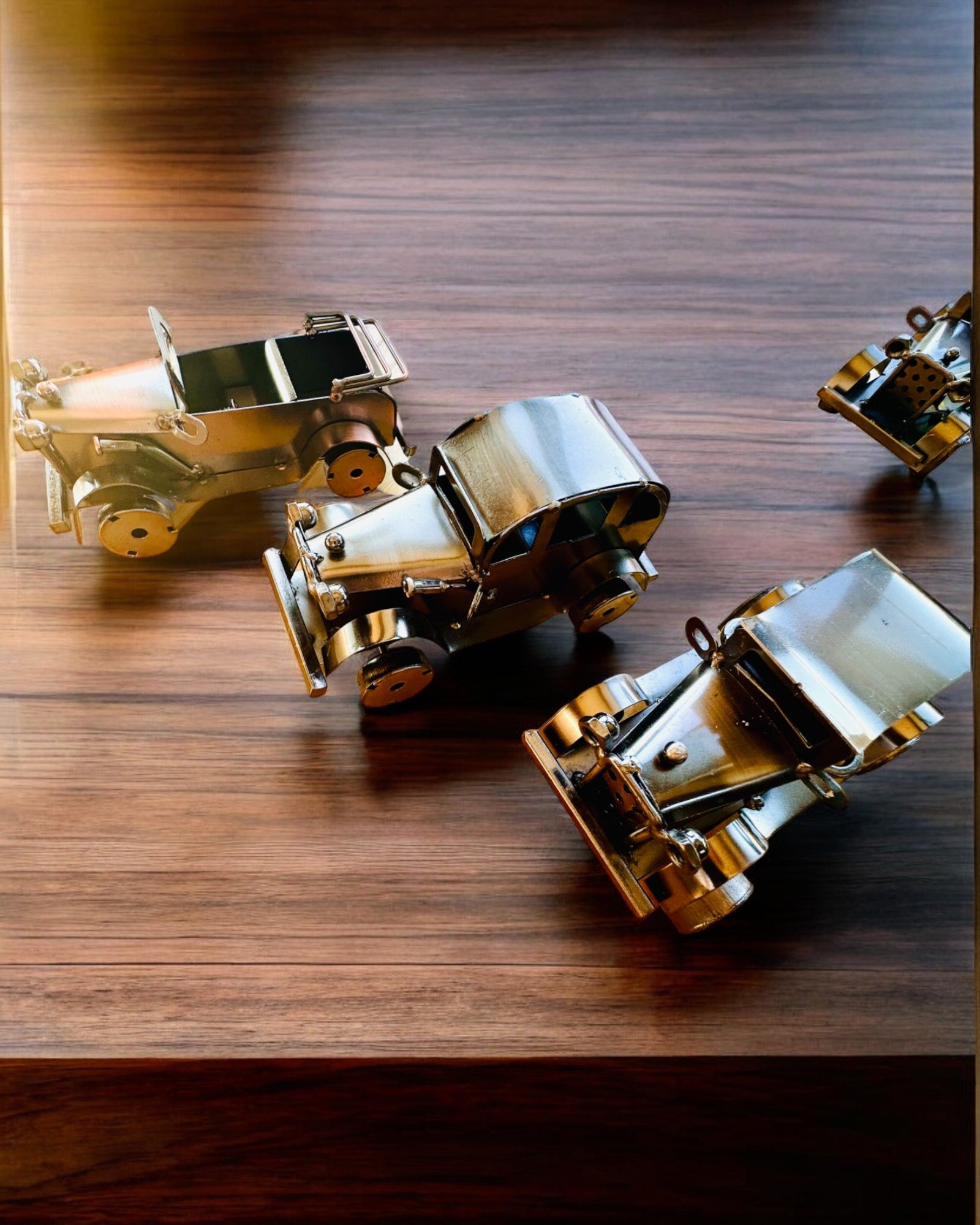 Mașină clasică Retro, automobil, din Fier - Colecția "Vintage Drive", model de mașină, personalizare cu gravură pentru cadou