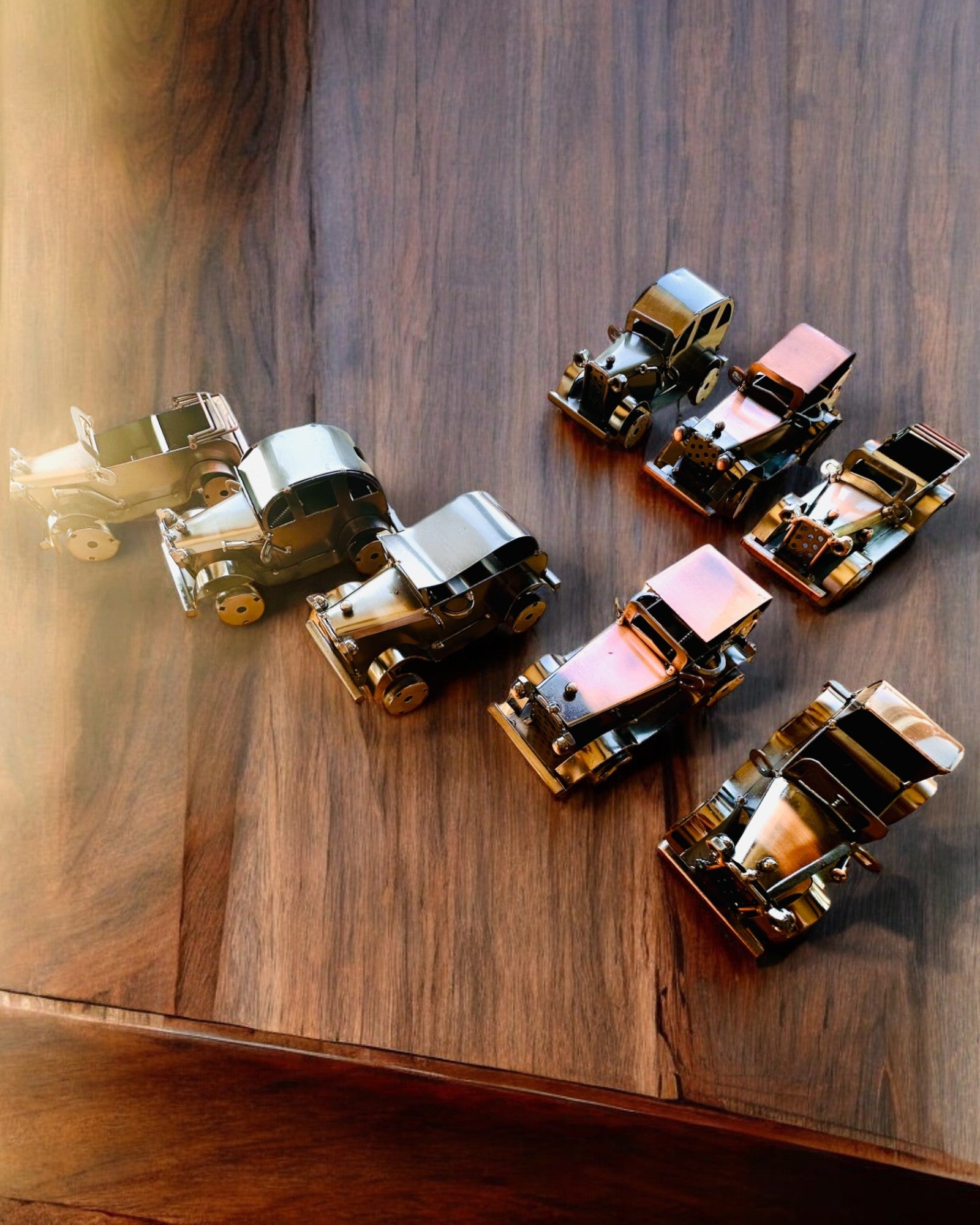 Mașină clasică Retro, automobil, din Fier - Colecția "Vintage Drive", model de mașină, personalizare cu gravură pentru cadou