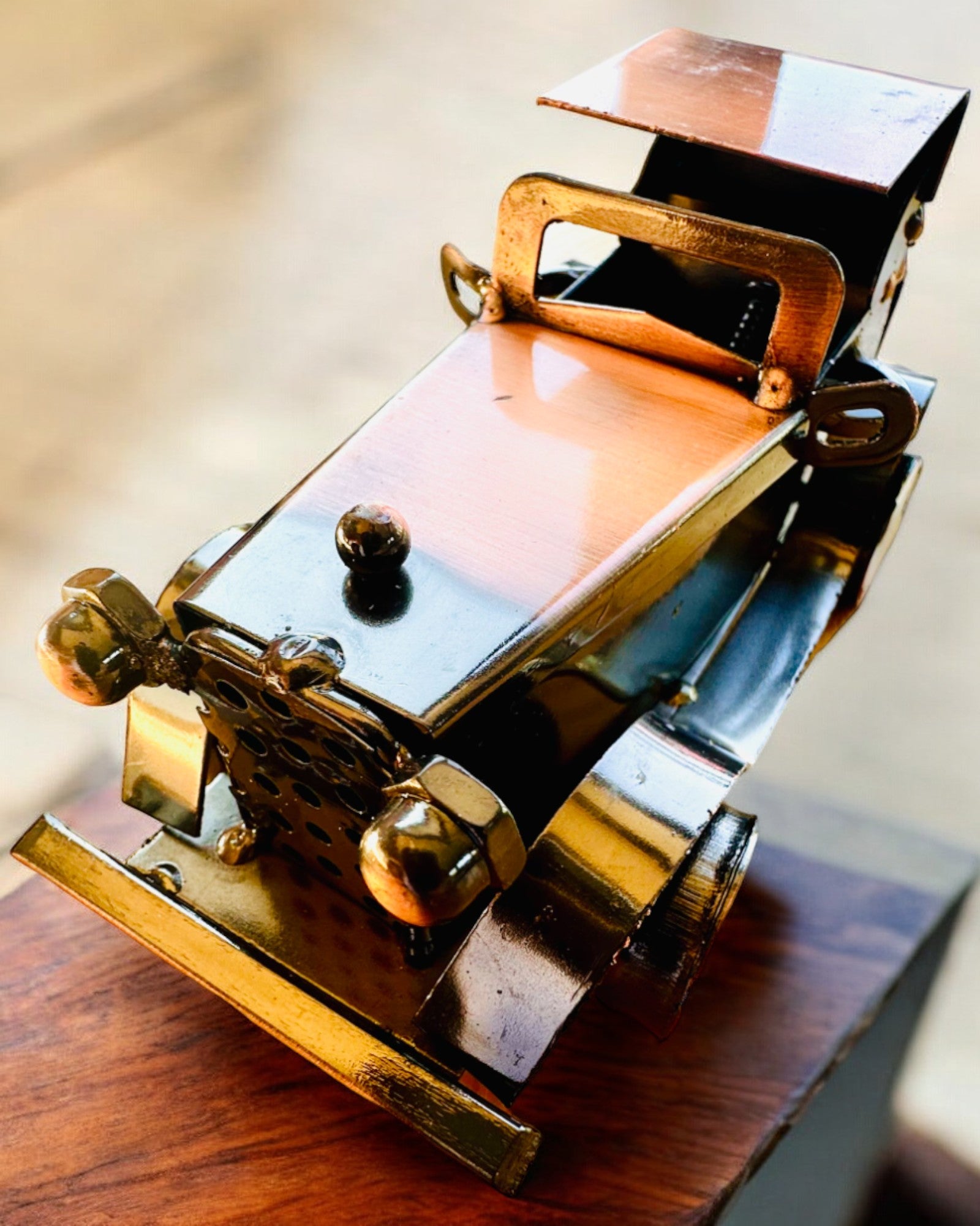 Mașină clasică Retro, automobil, din Fier - Colecția "Vintage Drive", model de mașină, personalizare cu gravură pentru cadou