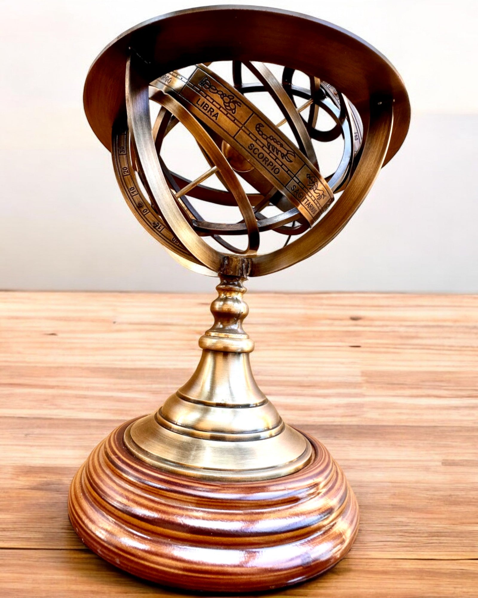 Astrolabium Artis 2 - 30 cm înălțime, Realizat Manual cu Opțiune de Gravare, decorațiune pentru birou, premium