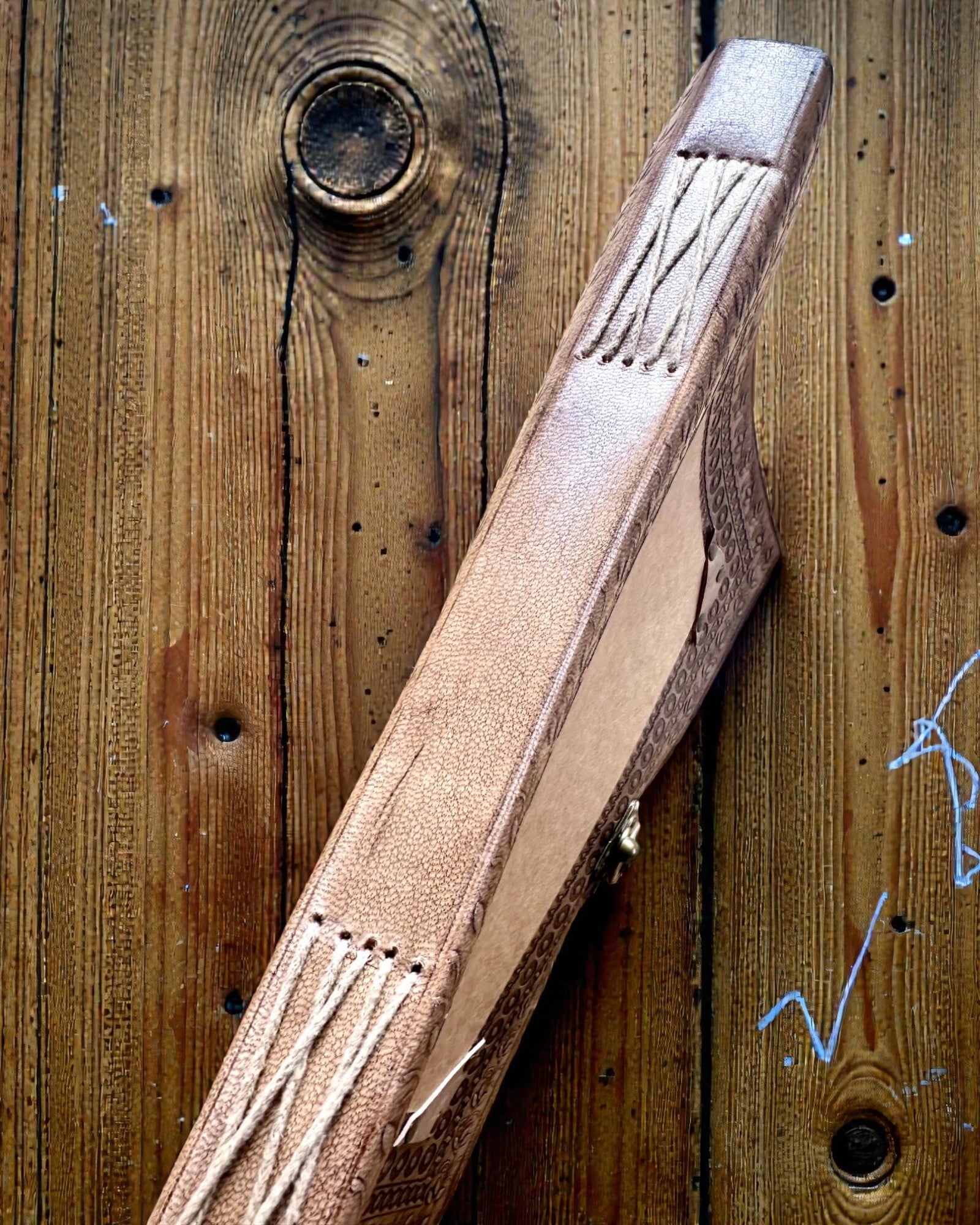 Cartea amintirilor din piele Moștenire – caiet de notițe personalizat 25 × 33 cm