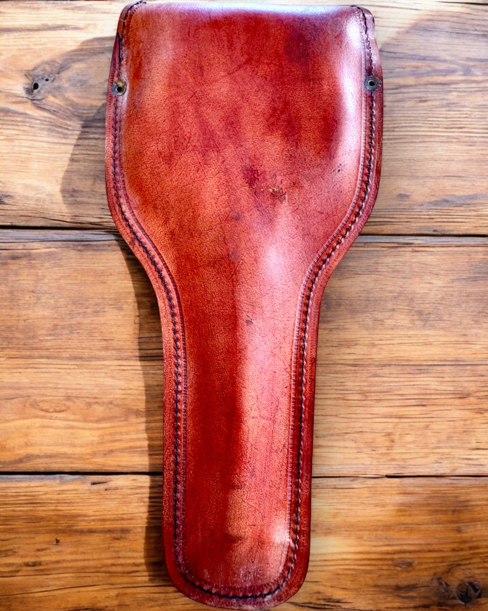 Lupă din alamă Navigator 1941 cu toc din piele – lucrată manual, premium, posibilitate de personalizare ca și cadou