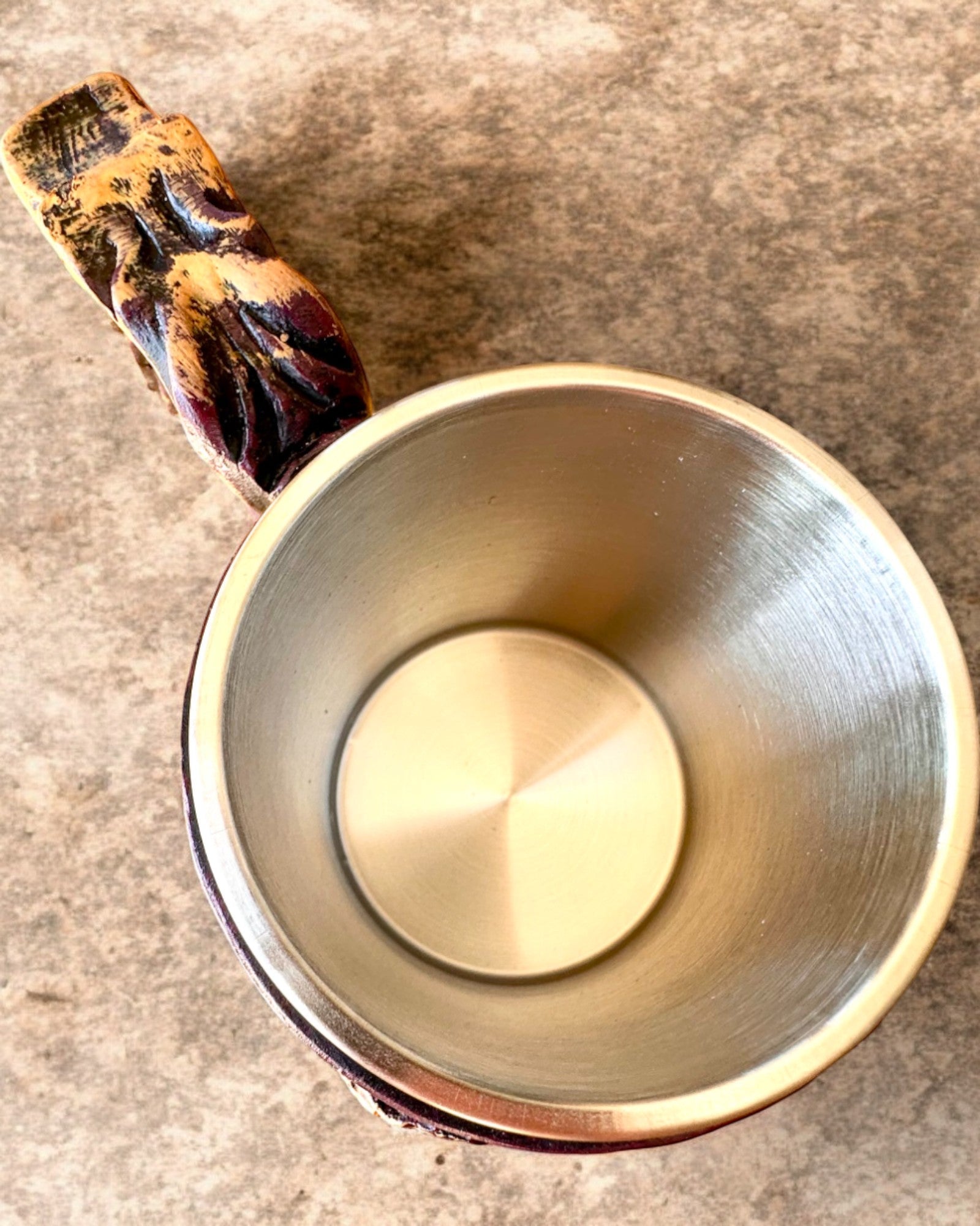 Pocalul Întunecat al Cavalerului - 700 ml, posibilitate de personalizare cu gravură pentru cadou