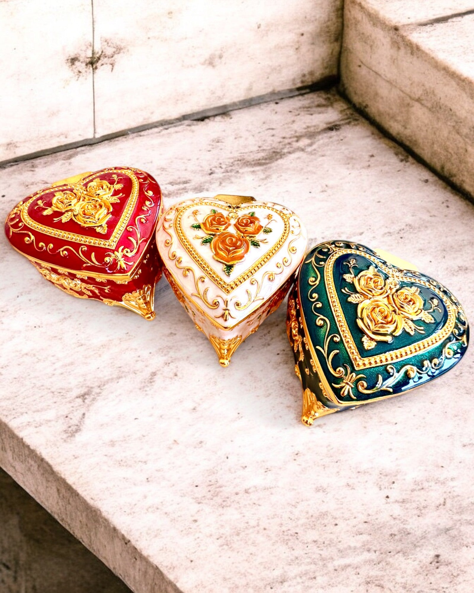 Cutie de bijuterii "Royal Elegance" - cu opțiune de gravare pentru cadou, 3 variante disponibile