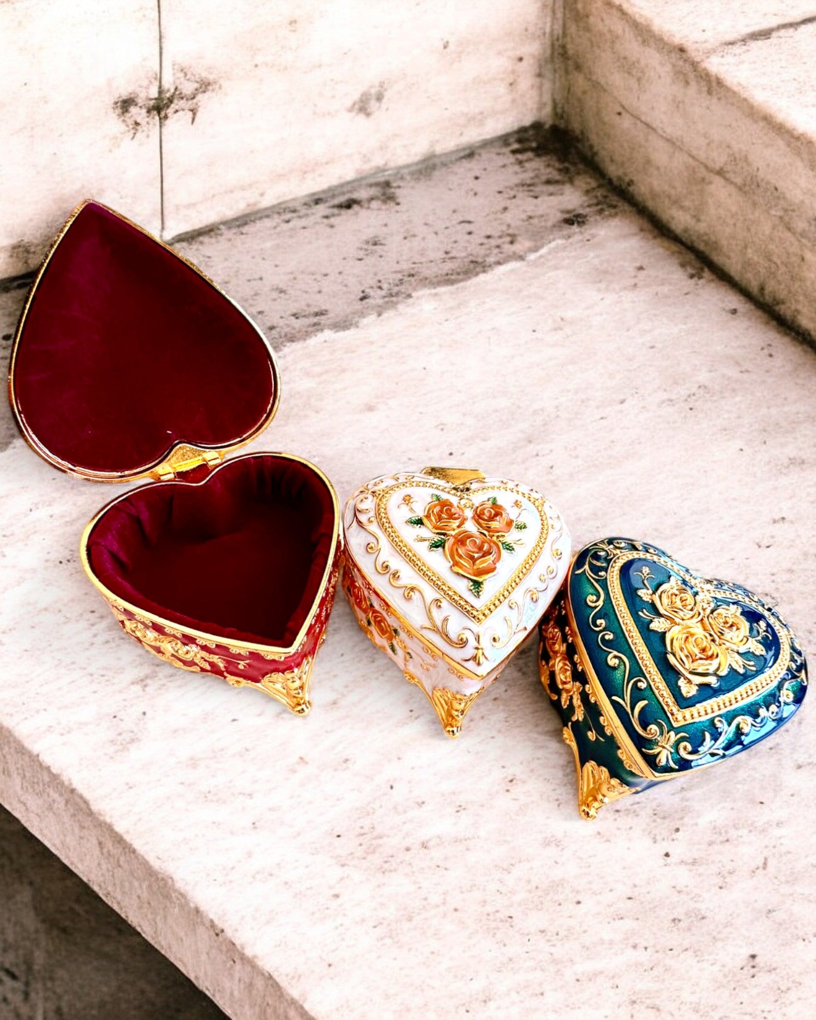 Cutie de bijuterii "Royal Elegance" - cu opțiune de gravare pentru cadou, 3 variante disponibile