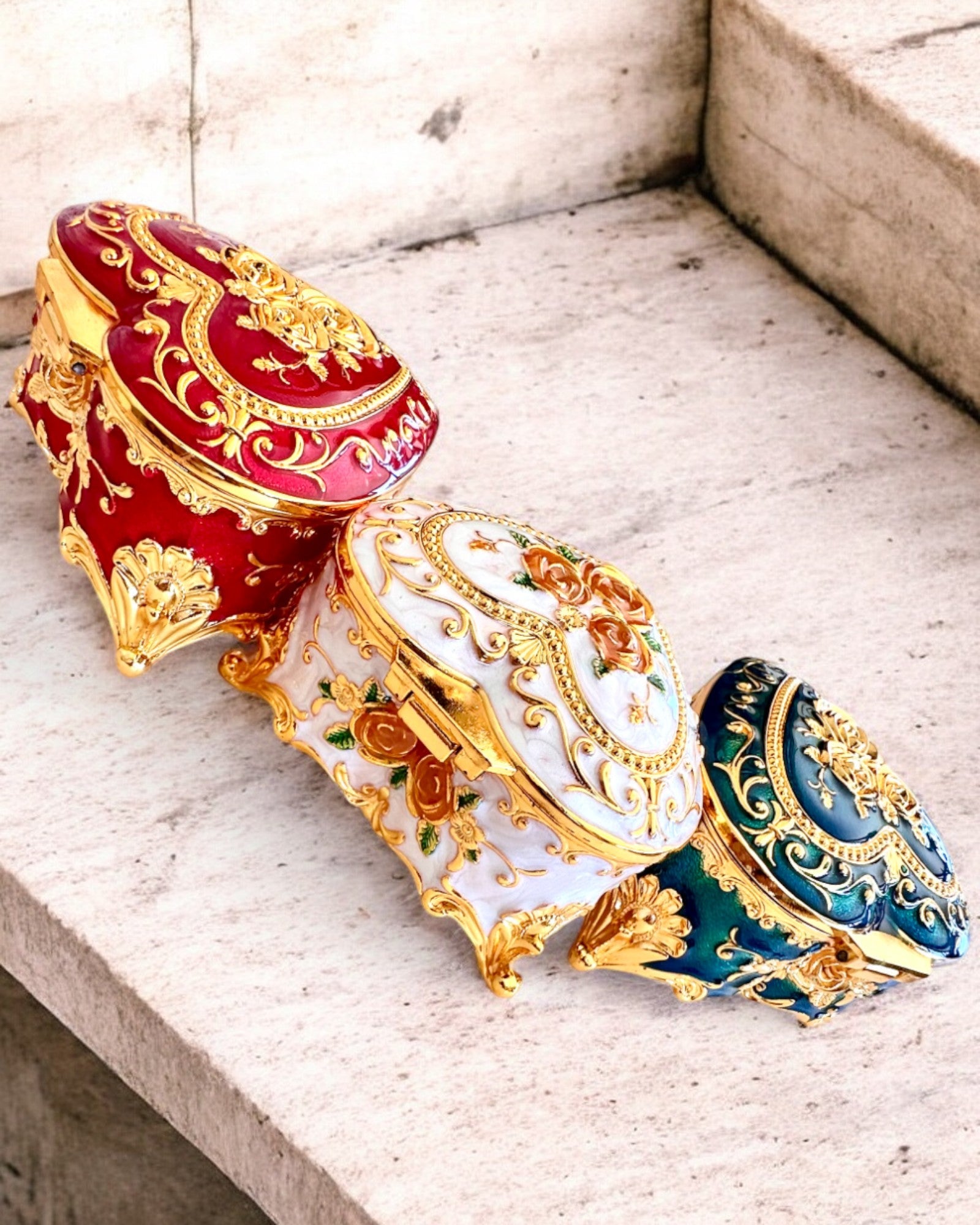 Cutie de bijuterii "Royal Elegance" - cu opțiune de gravare pentru cadou, 3 variante disponibile