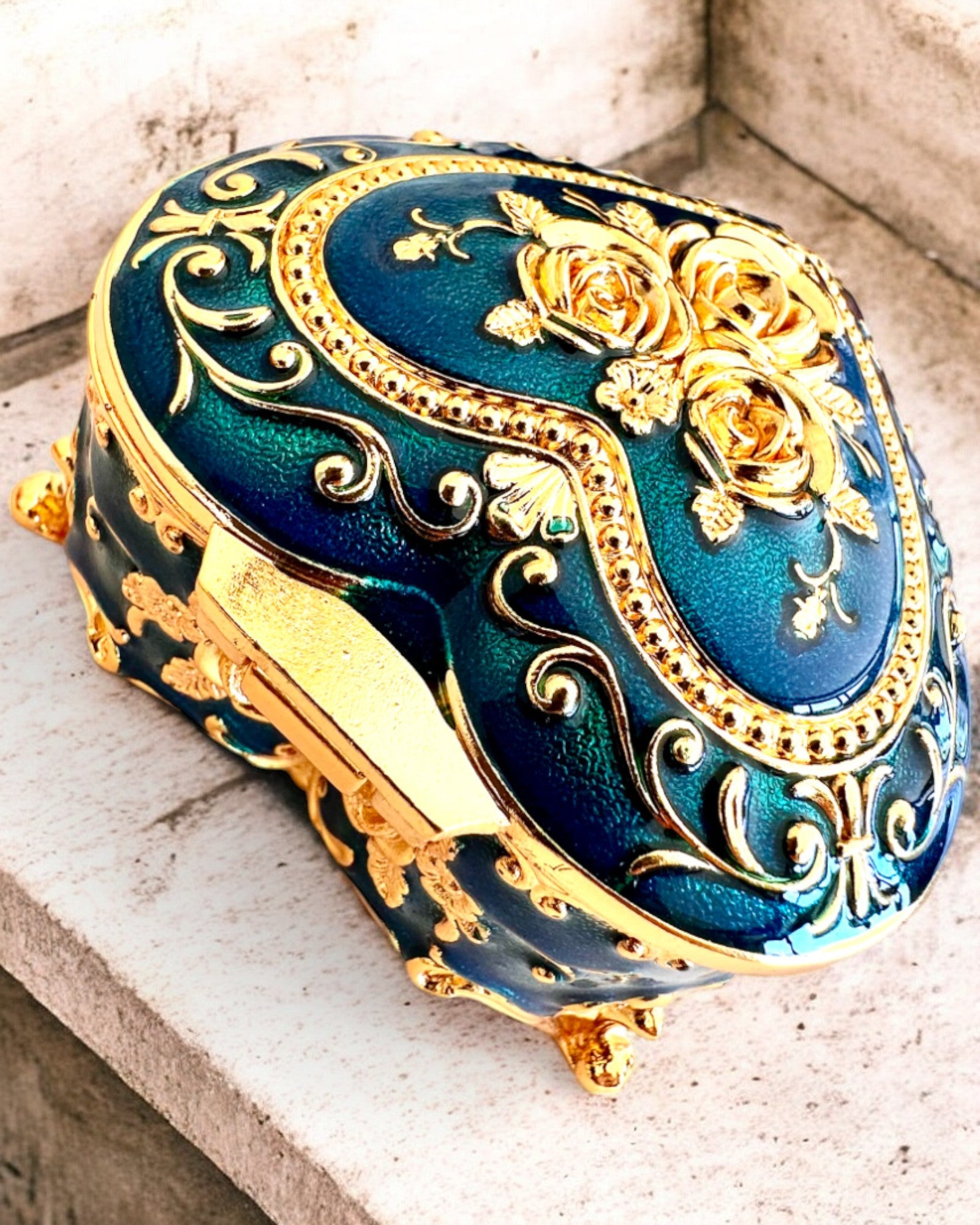 Cutie de bijuterii "Royal Elegance" - cu opțiune de gravare pentru cadou, 3 variante disponibile