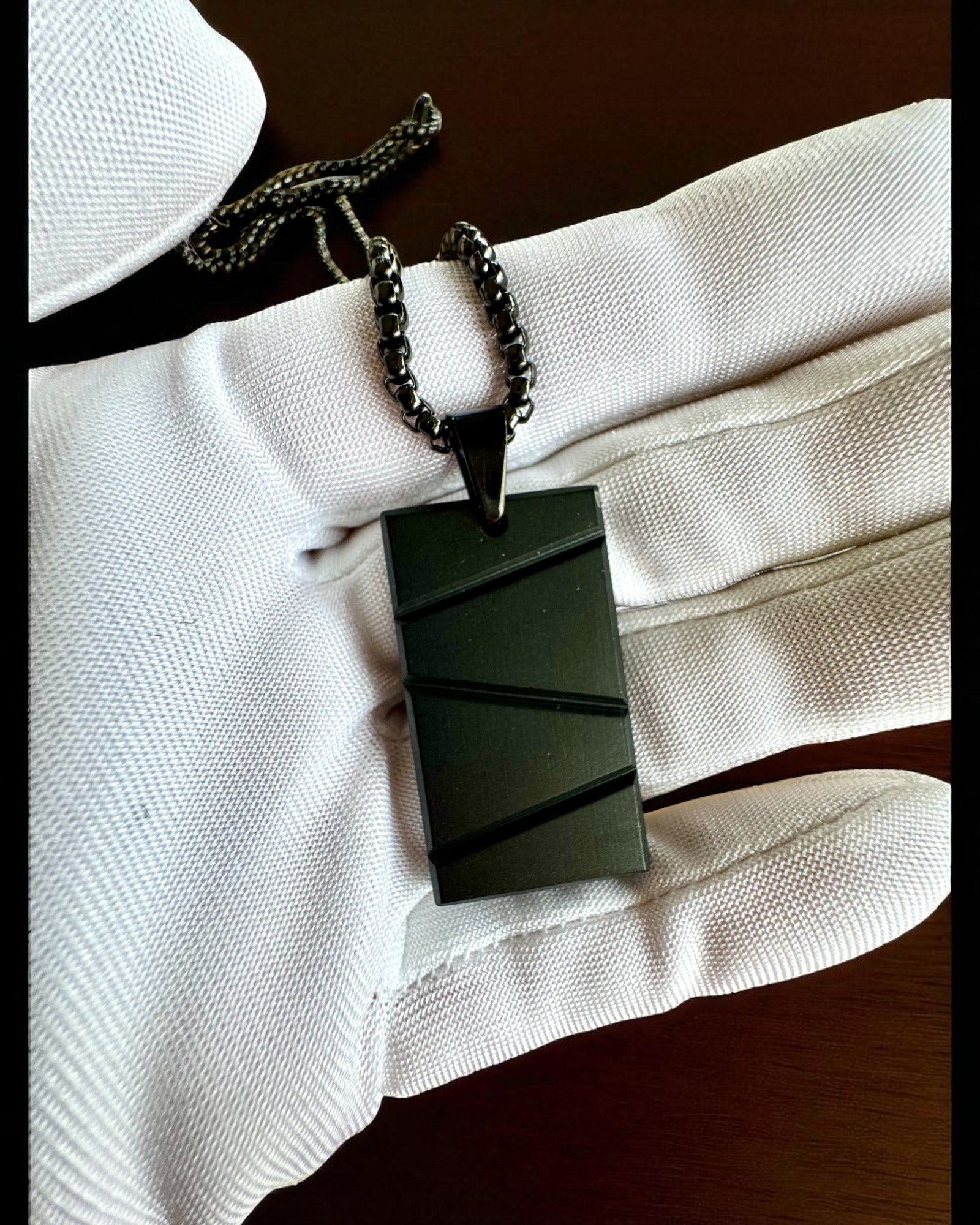 Colier bărbătesc Dog Tag „SteelVision” – oțel inoxidabil, 15 variante, personalizare cu gravură