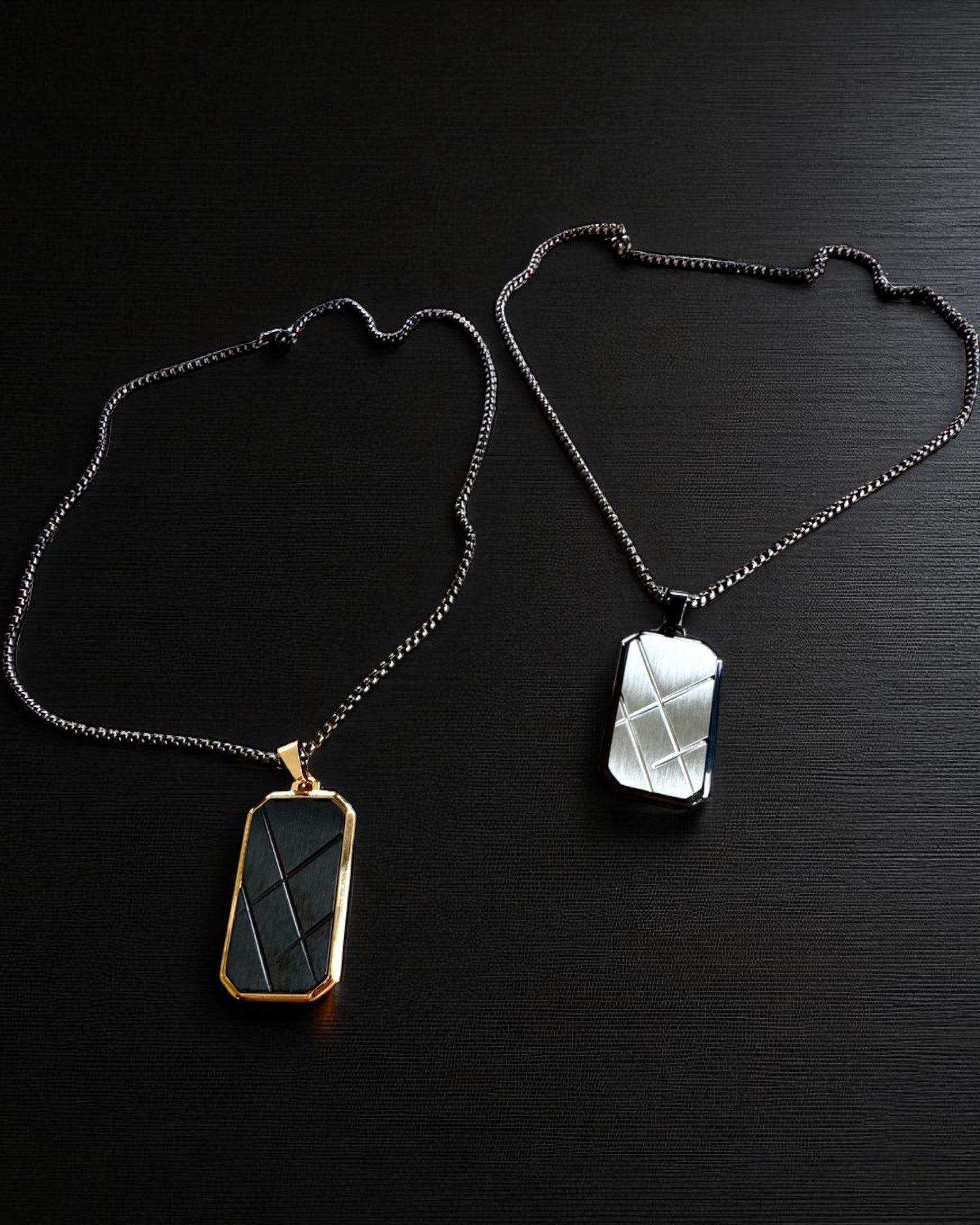 Colier bărbătesc Dog Tag „SteelVision” – oțel inoxidabil, 15 variante, personalizare cu gravură