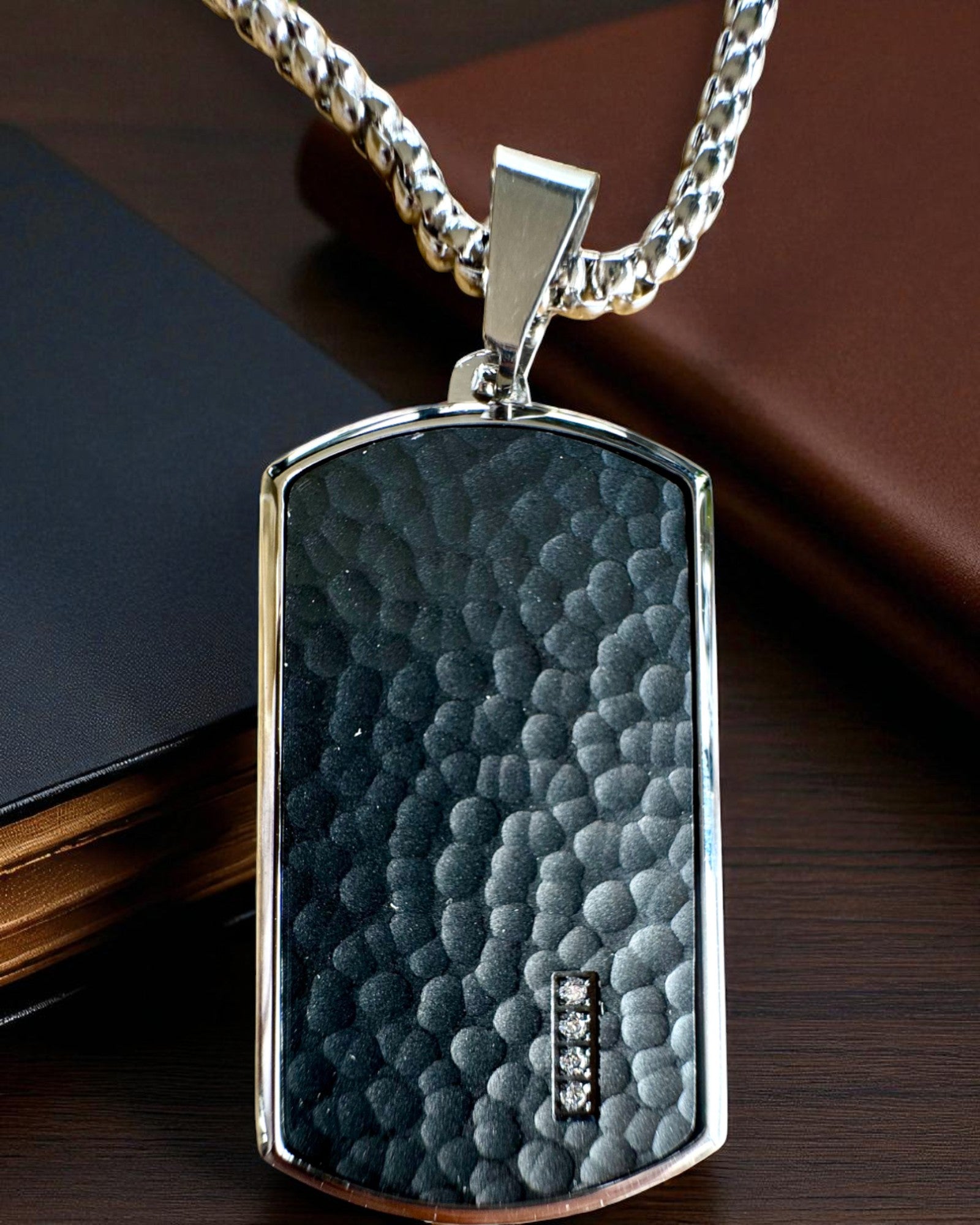 Colier bărbătesc Dog Tag „SteelVision” – oțel inoxidabil, 15 variante, personalizare cu gravură