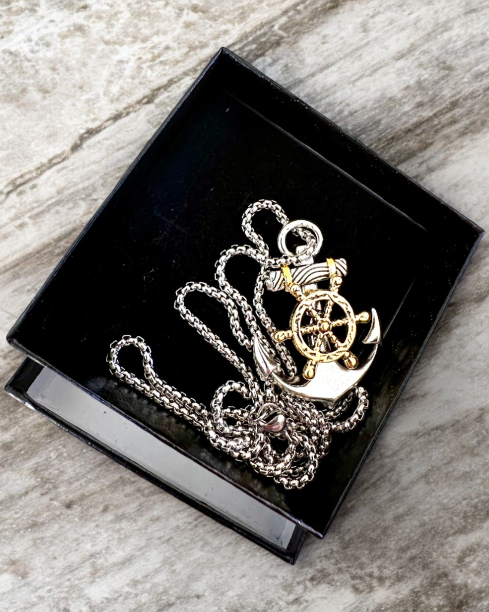 Amulet Morski Ancoră de Căpitan, colier cu opțiune de gravare pentru cadou