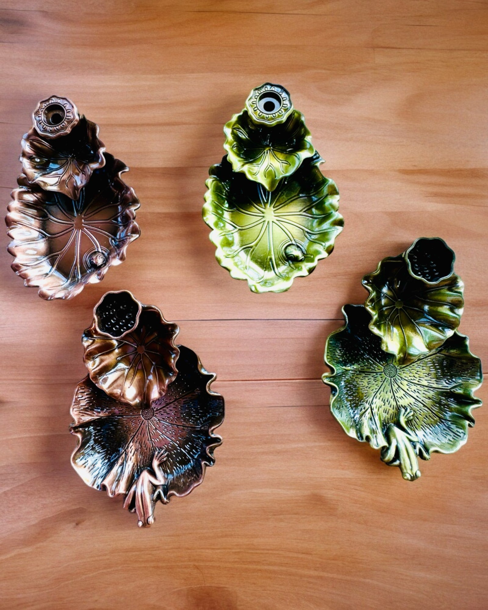 Suport Metalic Elegant pentru Tămâie Frunză de Lotus - 4 variante disponibile, posibilitate de personalizare cu gravură pentru cadou