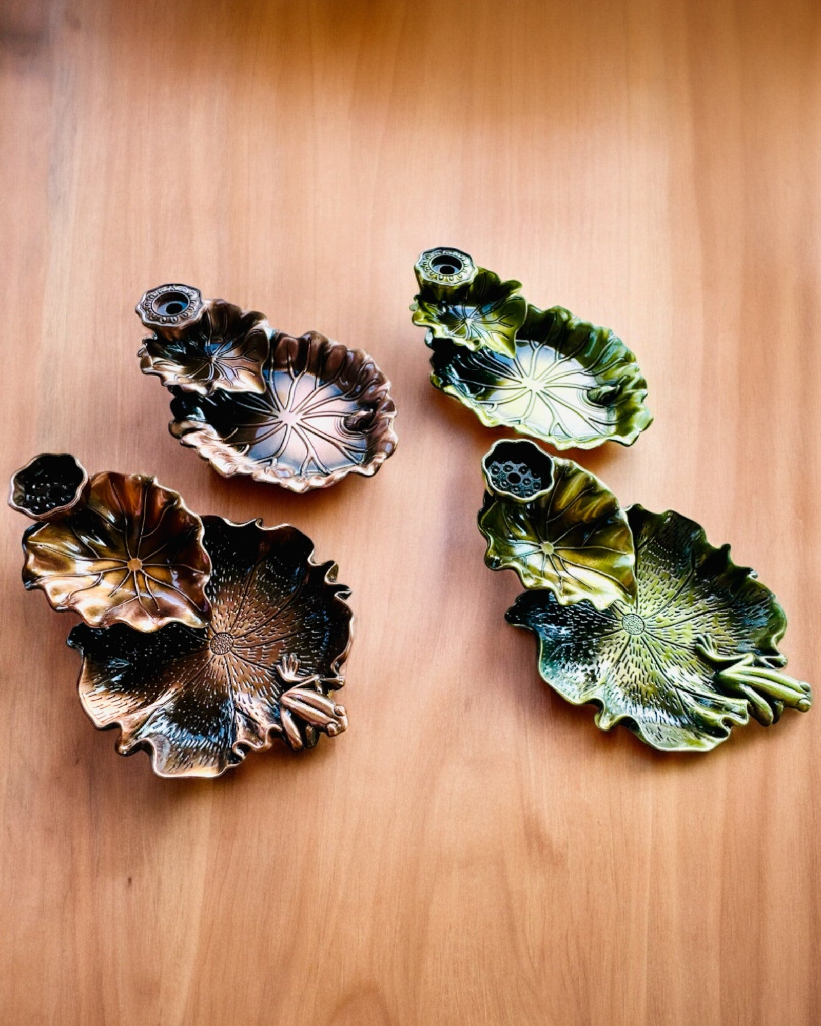 Suport Metalic Elegant pentru Tămâie Frunză de Lotus - 4 variante disponibile, posibilitate de personalizare cu gravură pentru cadou