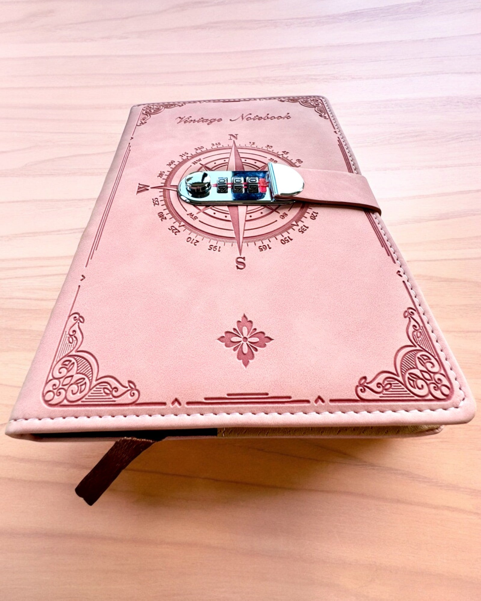 Notatnik Secret A5 Vintage cu blocare prin cod - Alege-ți Stilul, personalizare cu gravură pentru cadou