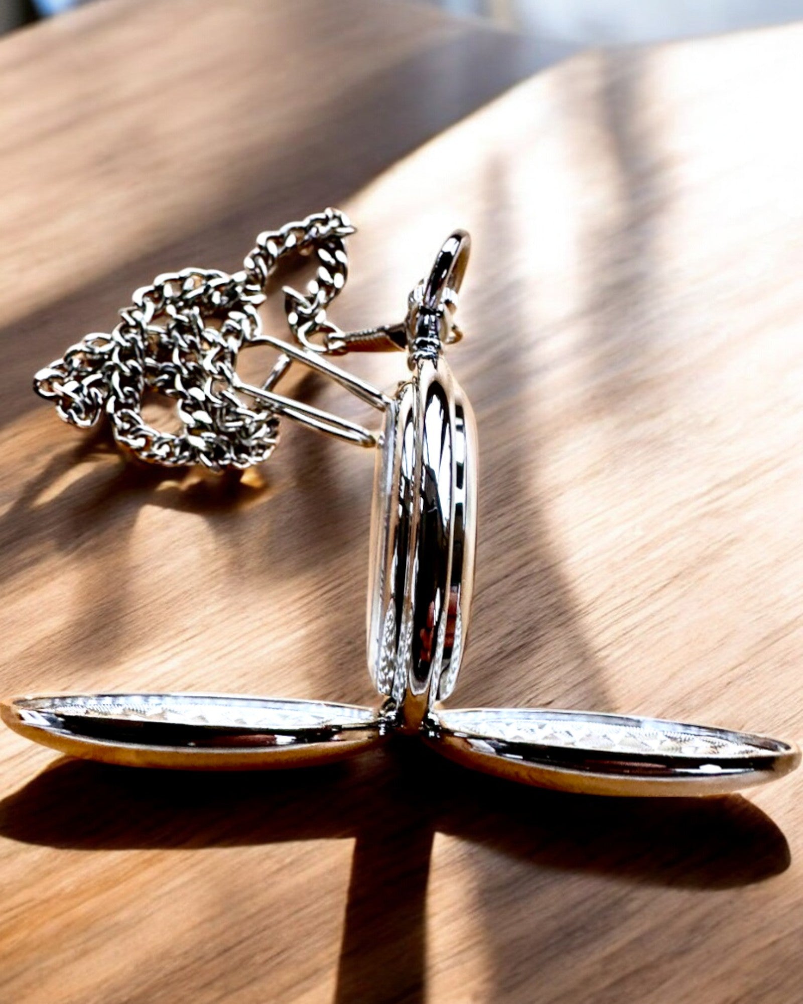 Ceas de buzunar mecanic clasic cu capac dublu, manual, culoare argintie