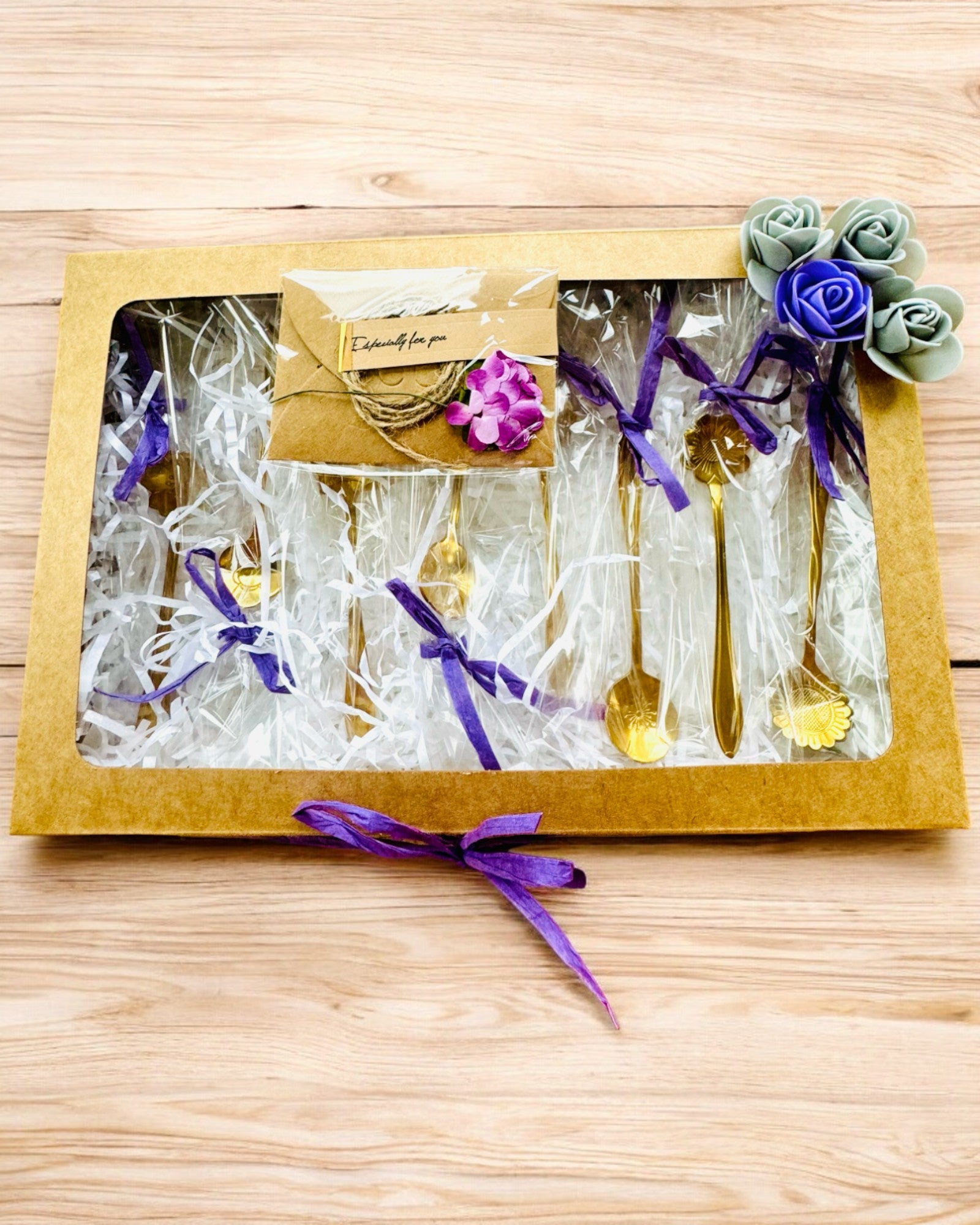 Set de lingurițe „Rapsodia Florală” - personalizare cu gravură pentru cadou, 2 variante la alegere