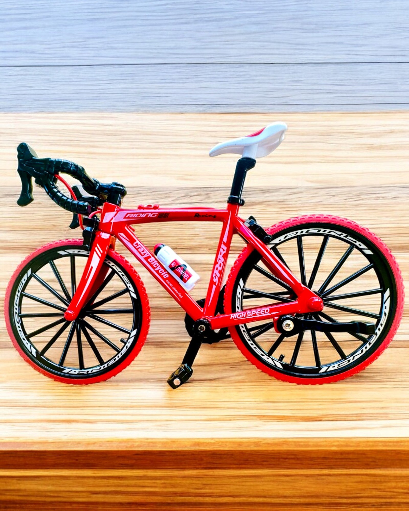 Model Miniatural Metalic Bicicletă Roșie "SpeedMaster" personalizare cu gravură pentru cadou, 2 variante de culori