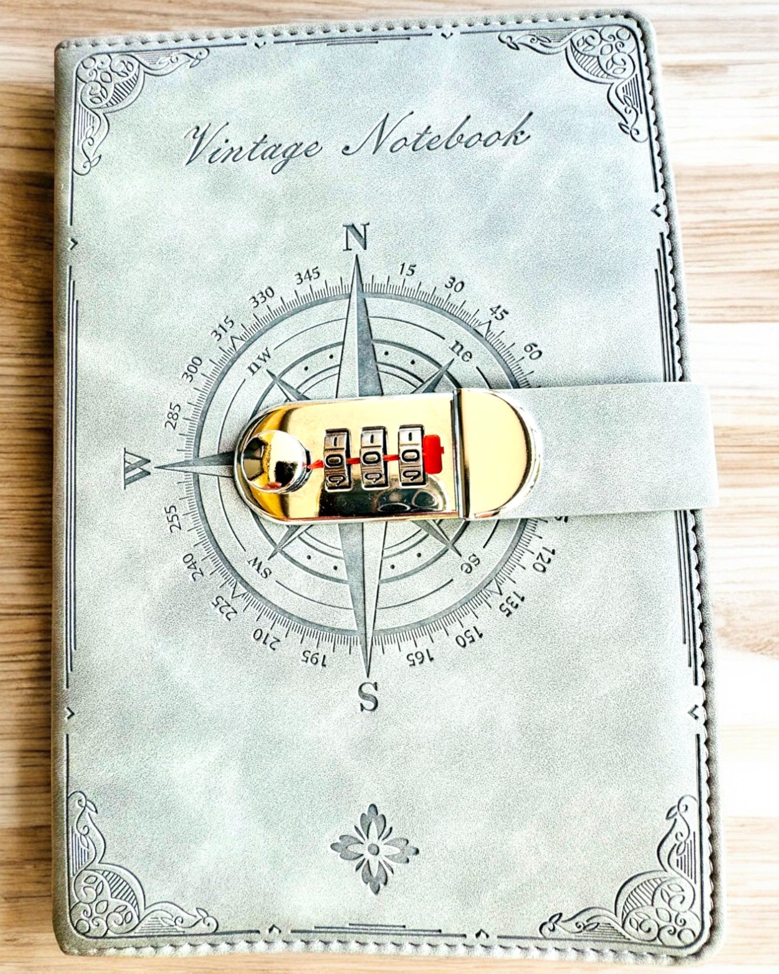 Notatnik Secret A5 Vintage cu blocare prin cod - Alege-ți Stilul, personalizare cu gravură pentru cadou