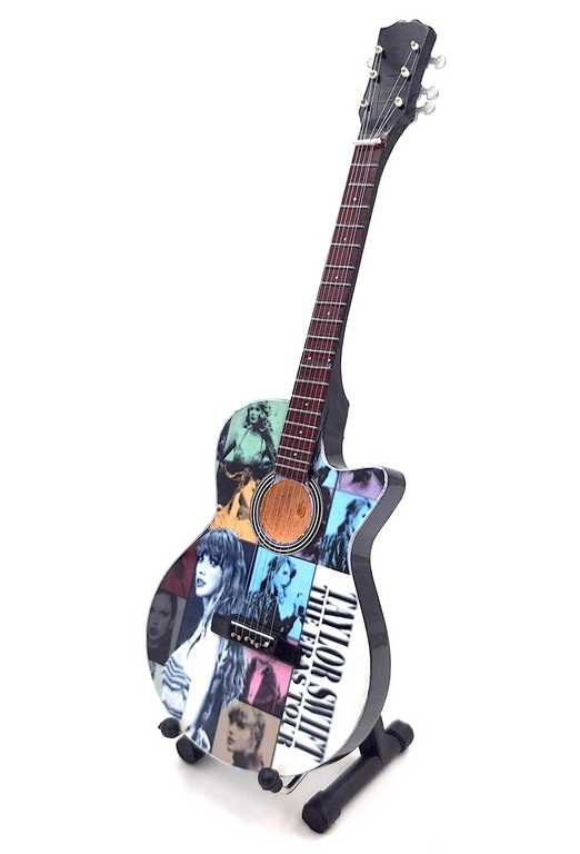 Mini chitară Taylor Swift MGT-9064 cu posibilitate de personalizare prin gravură