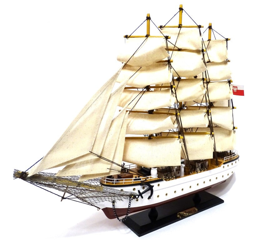 Model de velier Dar Pomorza 50cm cu posibilitate de personalizare prin gravură