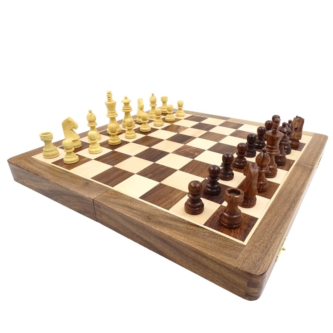 Șah din lemn 40x40 cm cu gravură - tablă de șah pliabilă din palisandru indian, în culoare maro-bej