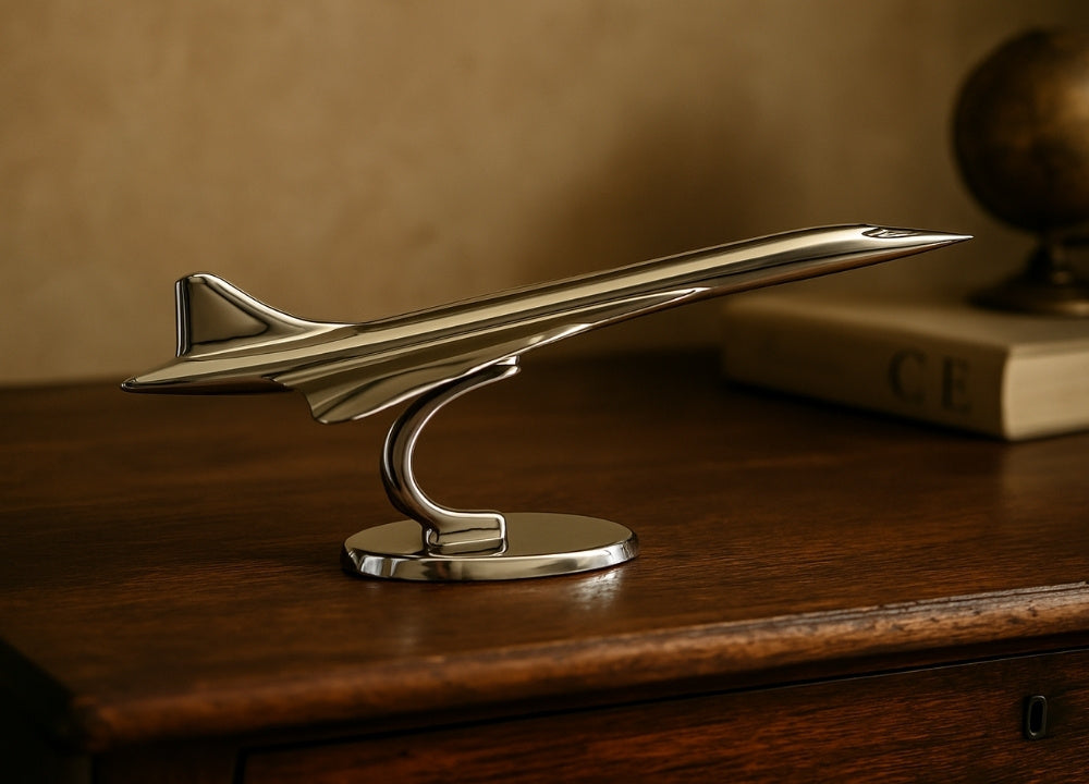 Model metalic de avion Concorde în culoare argintie, personalizabil prin gravură