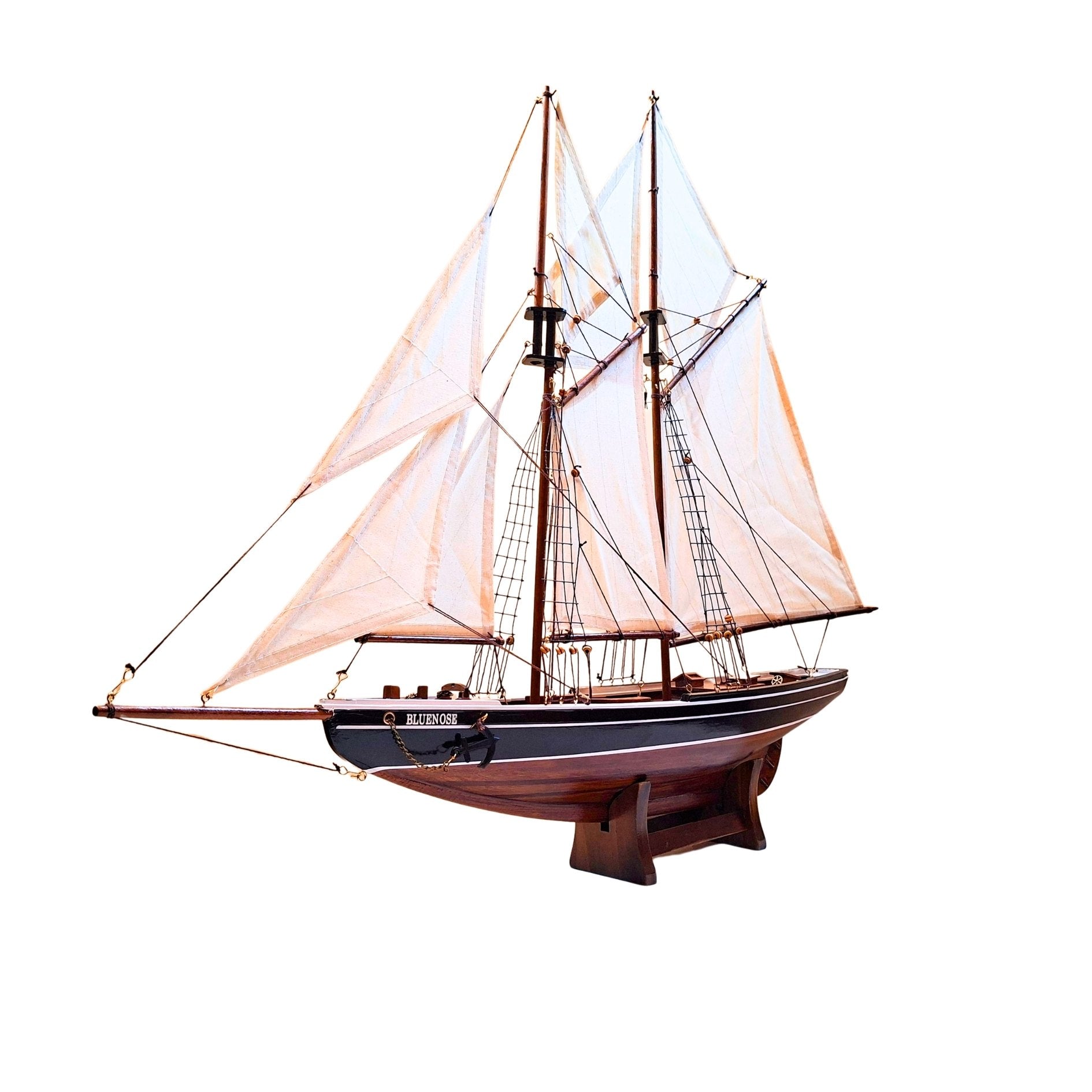 Model de goeletă Bluenose de 78 cm cu gravură - decorațiune marină elegantă din lemn, cadou pentru pasionații de navigație și istorie maritimă, cu vele naturale