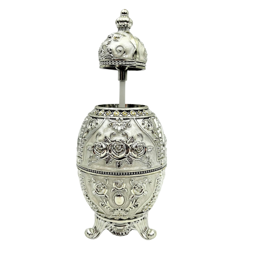 Ou Fabergé argintiu, cu deschidere, cu posibilitate de gravare