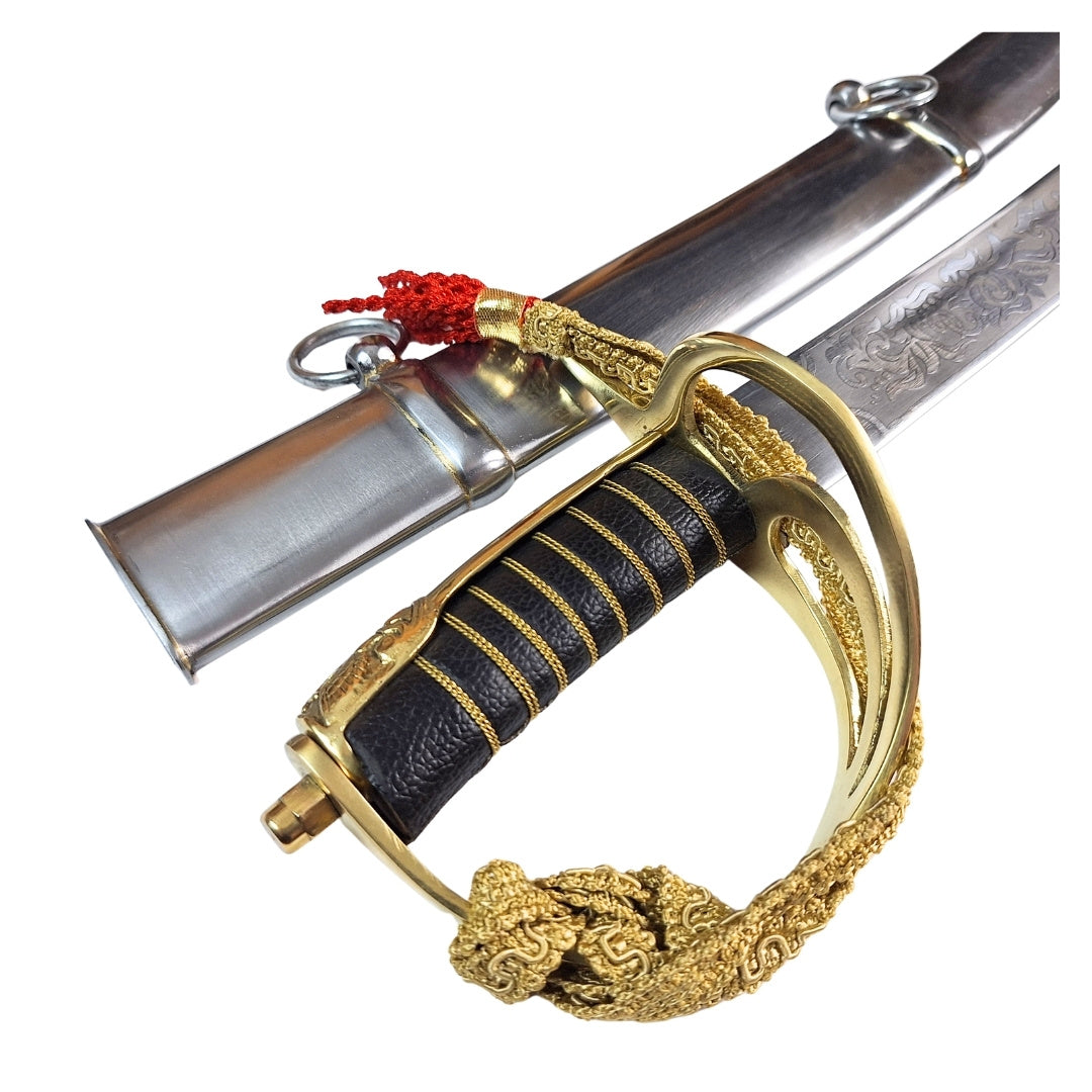 Replică a sabiei de cavalerie „Radziwiłłówka” din 1917, cu inscripția „Onoare și Patrie” - gravură personalizată, cadou elegant, oțel necălit, lungime 91 cm