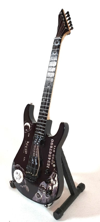 Mini chitară de colecție Metallica
