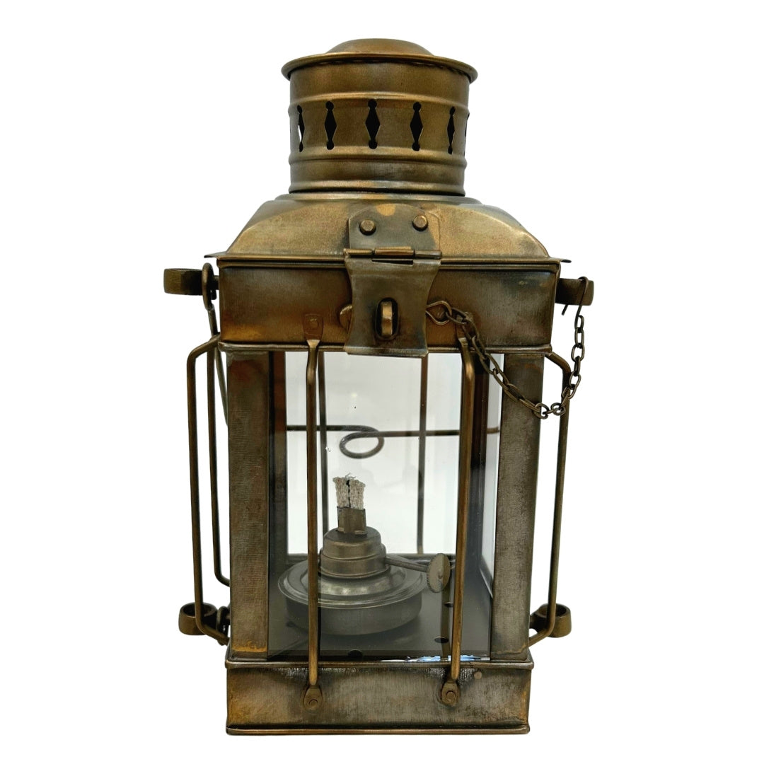 Lampa Naftowa Retro Stalowa LT608 w Kolorze Starzonego Mosiądzu z Możliwością Grawerowania