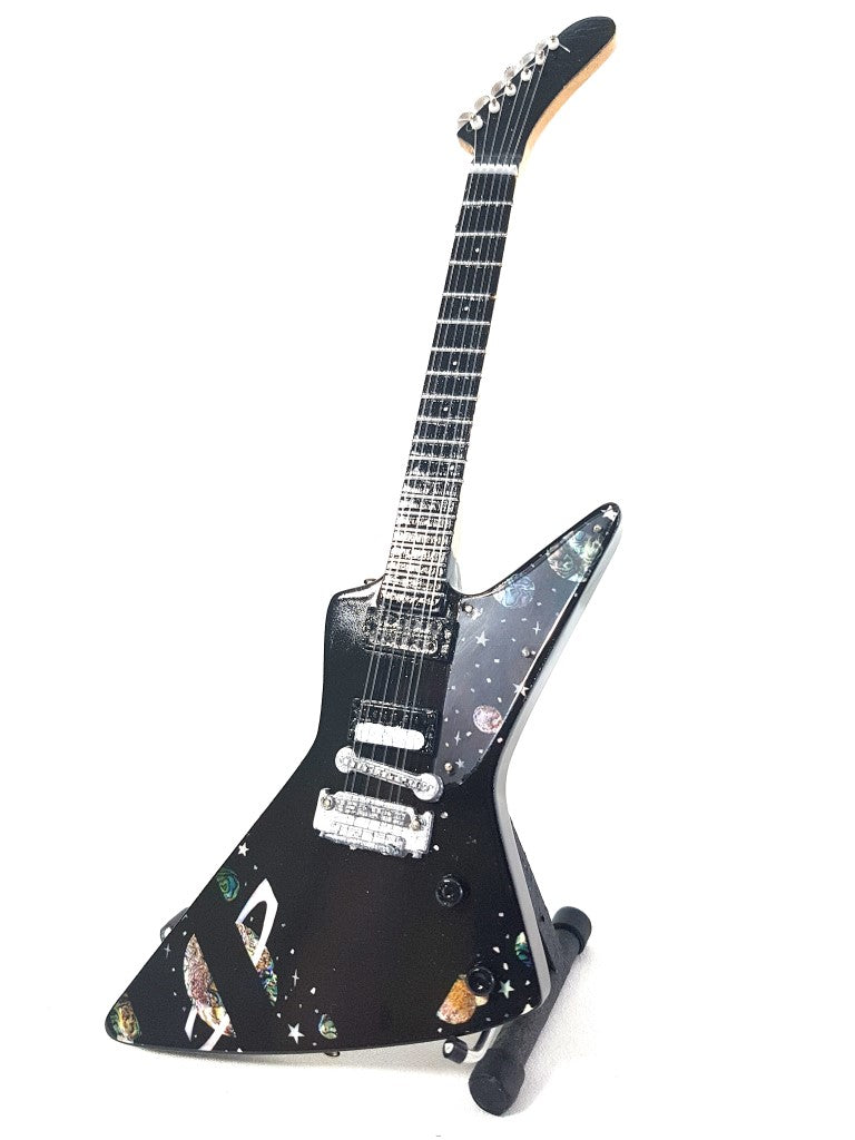 Mini chitară în stil Scorpions Matthias Jabs MGT-7818