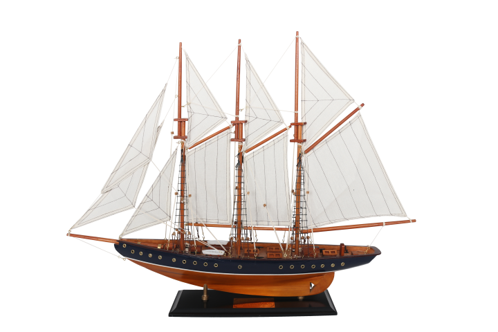 Model de goeletă Atlantic 72cm - replică a navei legendare, personalizabilă prin gravură - cadou ideal pentru iubitorii de navigație - realizat din lemn, cu vele din material textil