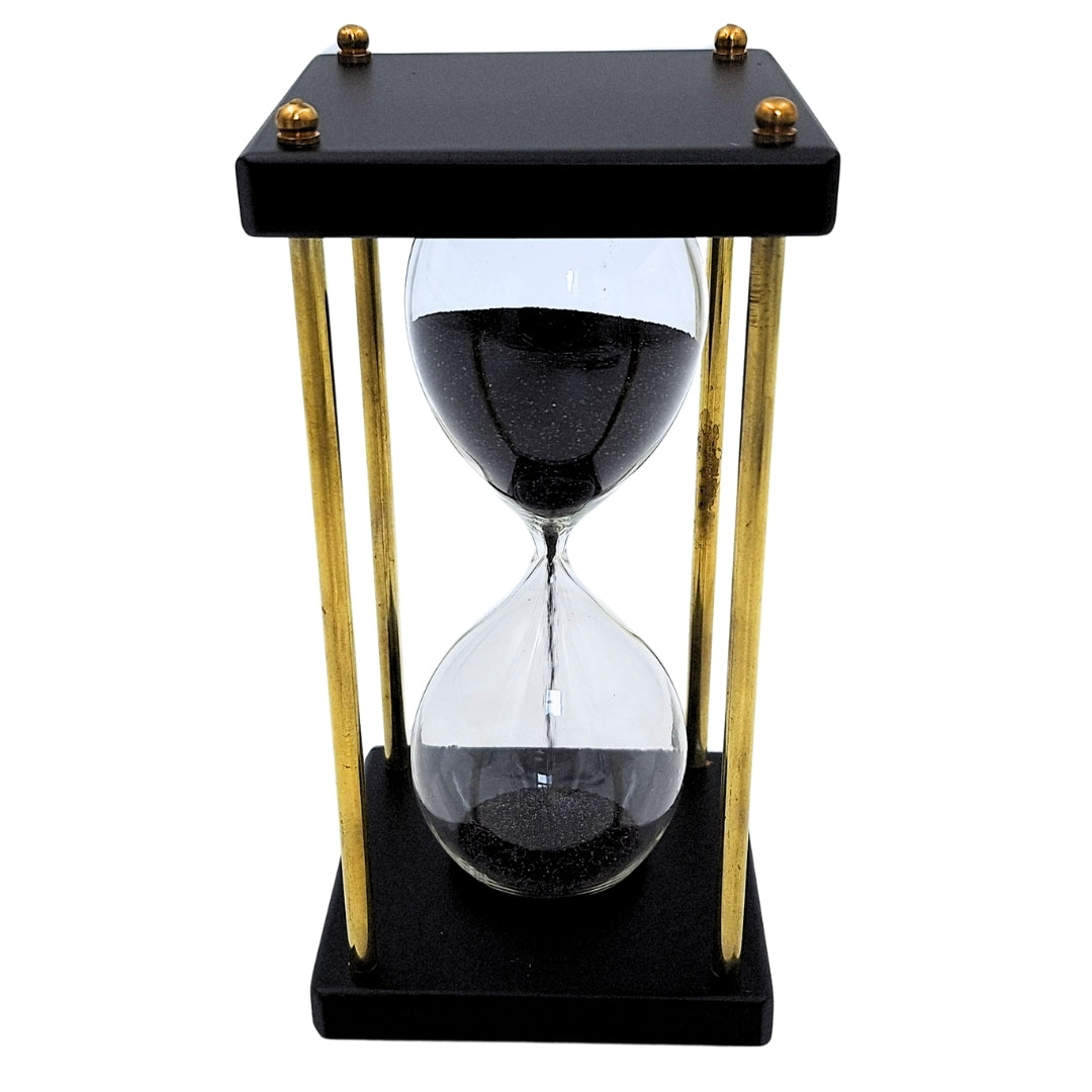 Clepsidră din alamă și lemn, 5 minute, cu nisip negru, cu posibilitate de personalizare prin gravură – decorațiune retro elegantă pentru cadou, cu înălțimea de 16 cm