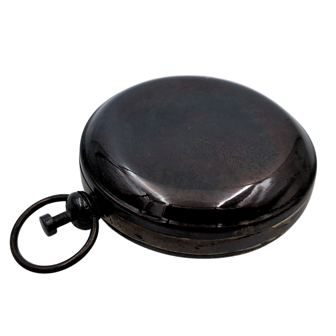 Busolă turistică retro din alamă, cu finisaj antic și posibilitate de gravare – cadou ideal pentru călători și iubitori ai naturii – dimensiuni 6 x 5 x 1,75 cm, se închide cu capac care protejează sticla