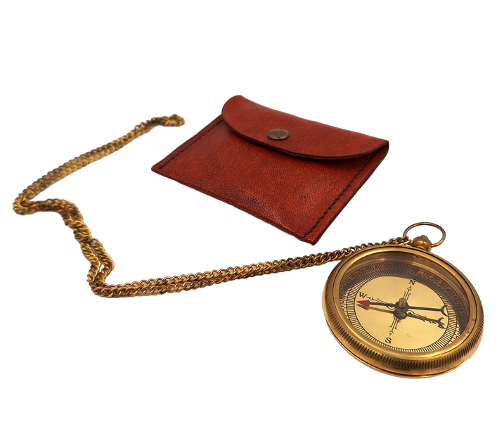 Busolă din alamă cu lanț, în etui din piele, cu posibilitate de personalizare prin gravură