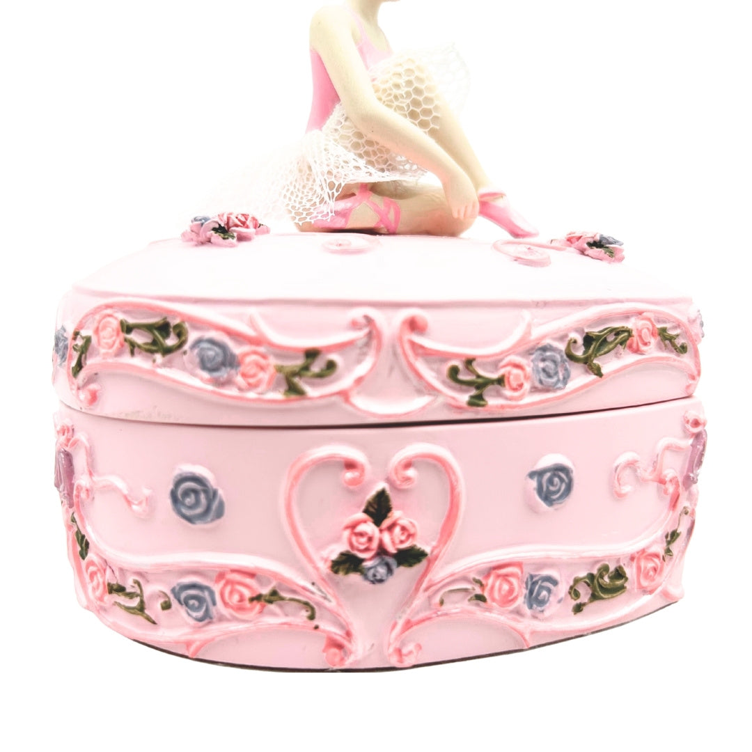 Cutie muzicală mică inimă cu balerină Lacul Lebedelor, cu posibilitate de personalizare prin gravură, roz, 12,5 cm, cadou ideal pentru zi de naștere sau aniversare