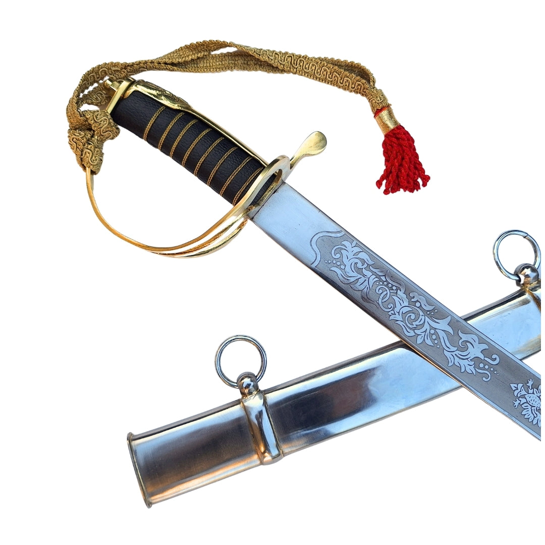 Replică a sabiei de cavalerie „Radziwiłłówka” din 1917, cu inscripția „Onoare și Patrie” - gravură personalizată, cadou elegant, oțel necălit, lungime 91 cm