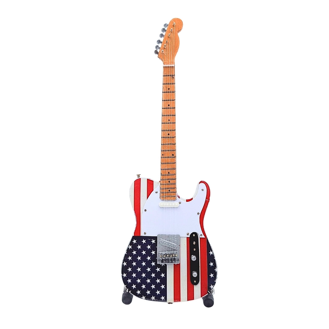 Mini chitară de colecție MGT-2639 în stil Bruce Springsteen, cu posibilitate de personalizare prin gravură, realizată manual din mahon, cadou ideal pentru un fan al muzicii, înălțime 27,5 cm