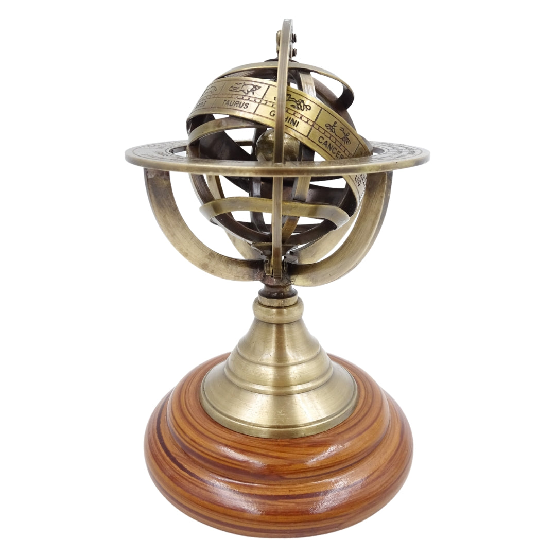 Astrolab din alamă de 14cm cu gravură - cadou unic pentru pasionații de astronomie, decorațiune elegantă din alamă și lemn în culoare aurie