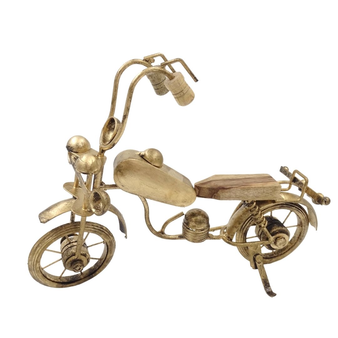 Motocicletă clasică model metalic NC1733 cu gravură