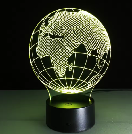 Lampă LED Glob, cu 7 culori de lumină, posibilitate de personalizare prin gravură, cadou ideal pentru călători, înălțime 17 cm, cablu USB