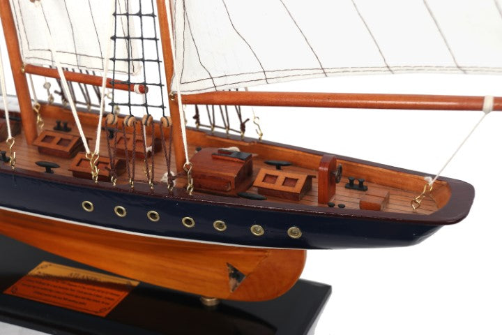 Model de goeletă Atlantic 72cm - replică a navei legendare, personalizabilă prin gravură - cadou ideal pentru iubitorii de navigație - realizat din lemn, cu vele din material textil