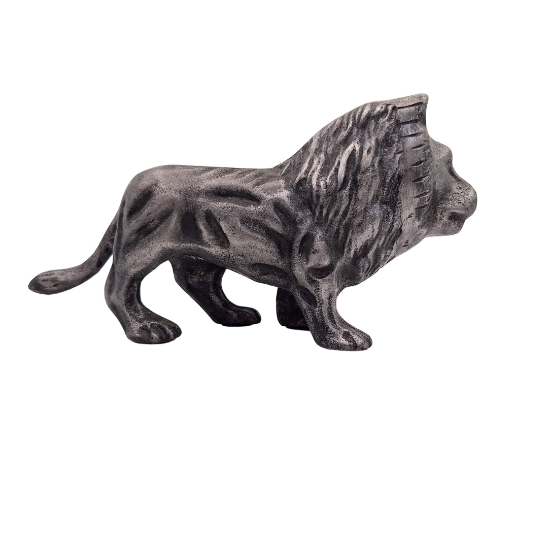 Figurină decorativă LEO din aluminiu de culoare argintie, gravură personalizată