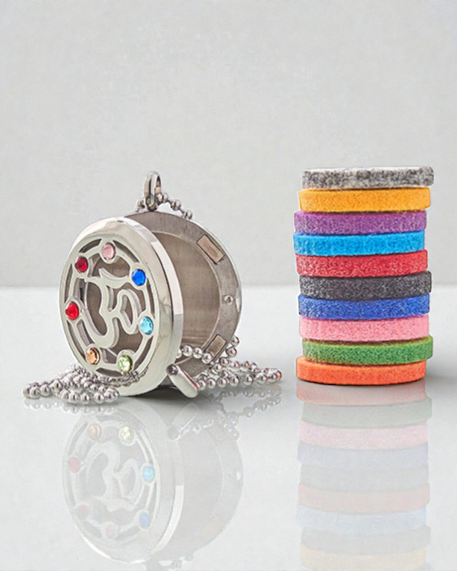 Lanț Aromalife Chakra OM – medalion pentru parfum 30 mm