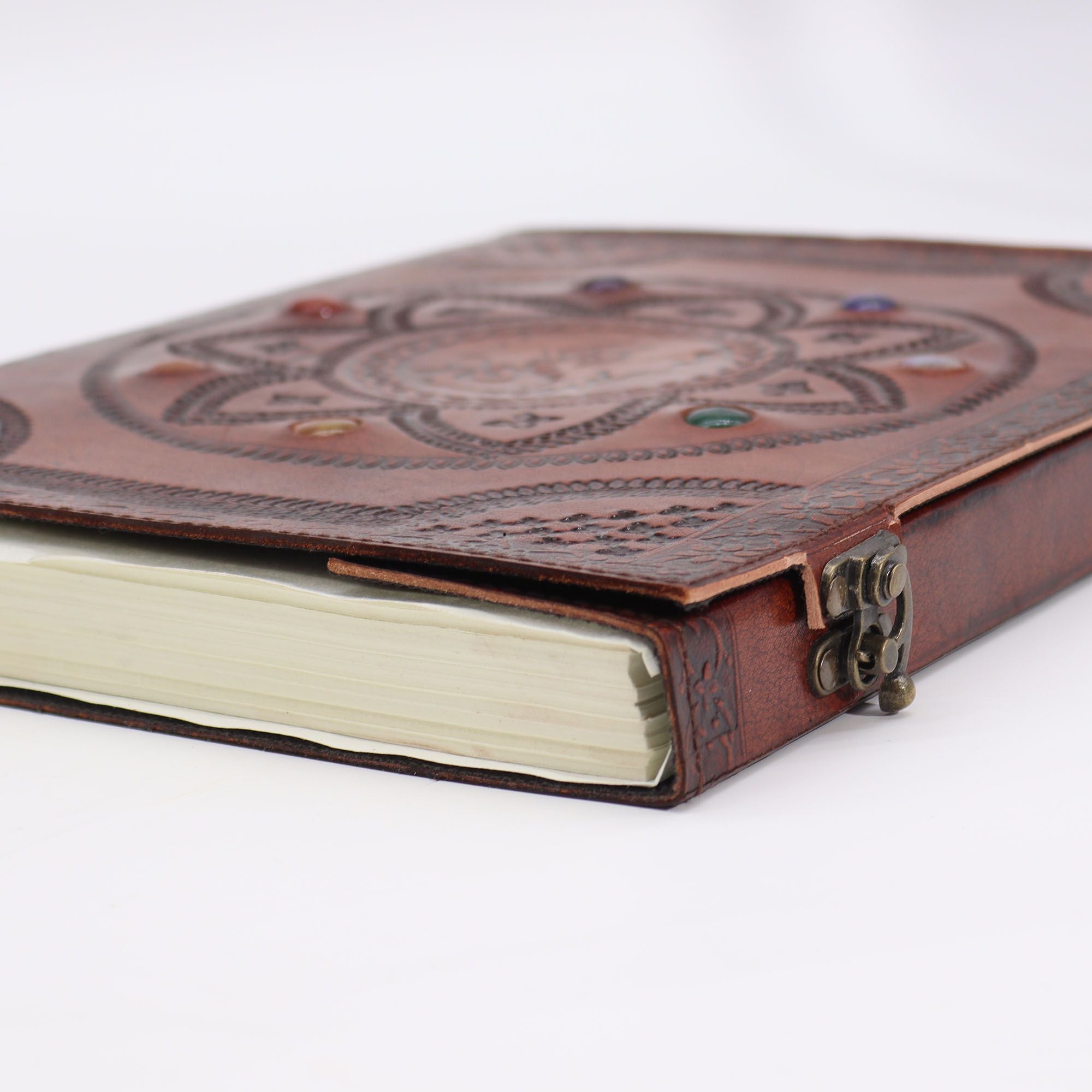 Cartea mandalei dragonului cu pietre pentru chakre - Realizată manual, piele naturală, 100 de pagini netede, 25x34 cm